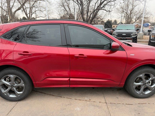 Certified 2023 Ford Escape ST-Line Select w/ Tech Pack #2 image 7