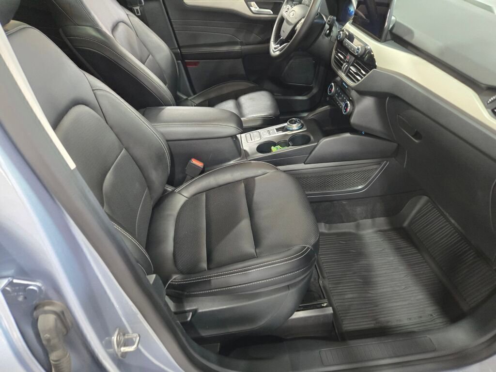 Certified 2022 Ford Escape SEL w/ Technology Package image 6