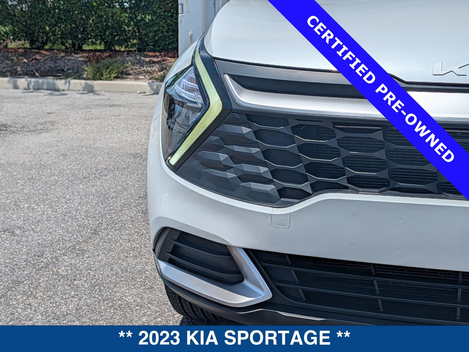 Used 2023 Kia Sportage LX AWD/4WD image 9