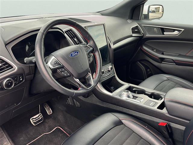 Certified 2024 Ford Edge ST-Line AWD/4WD image 9