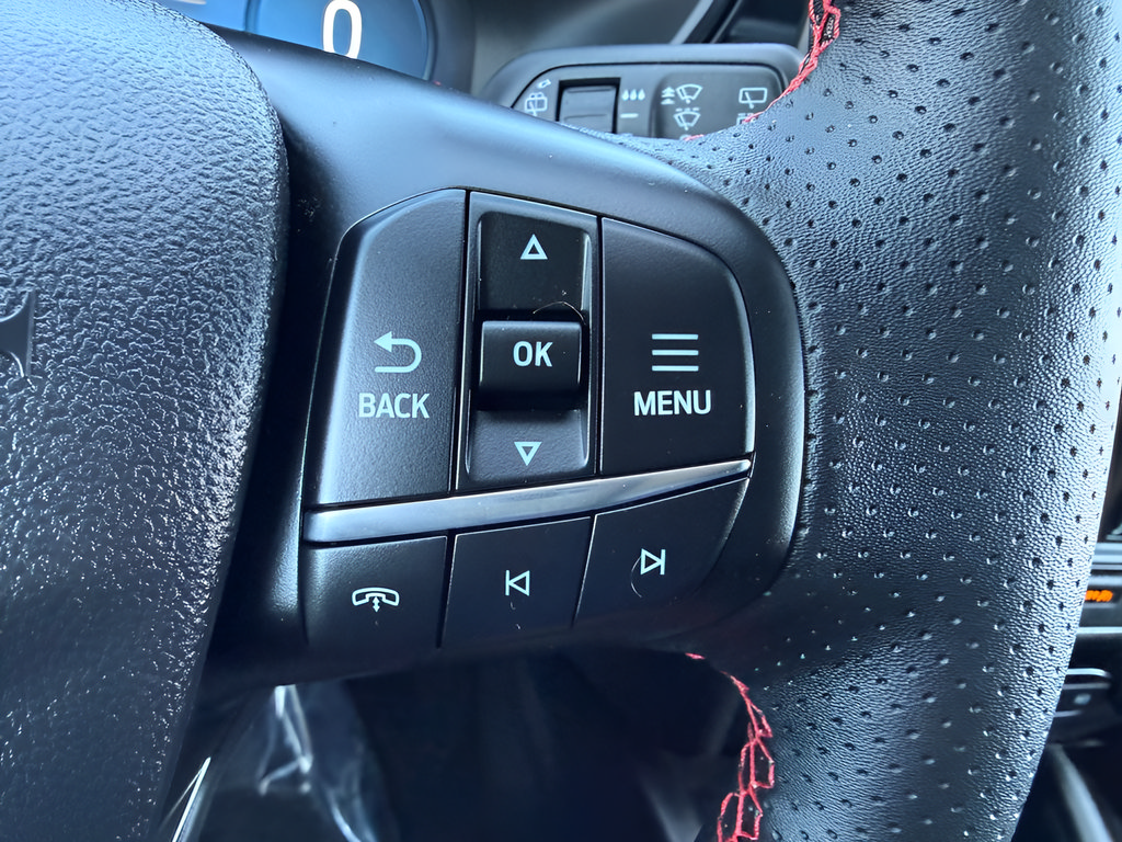 Certified 2025 Ford Escape ST-Line Elite w/ Premium Technology Package AWD/4WD image 21