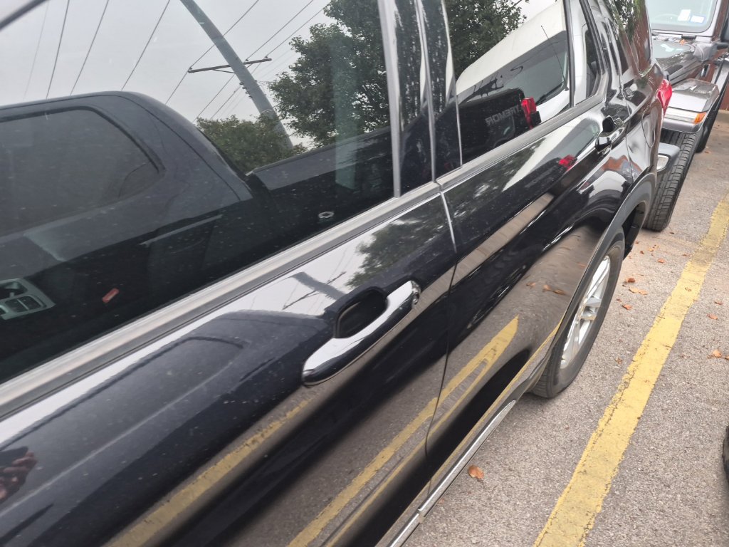 Certified 2022 Ford Explorer XLT RWD image 11