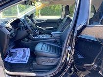 Certified 2024 Ford Edge SEL w/ Convenience Package AWD/4WD image 5