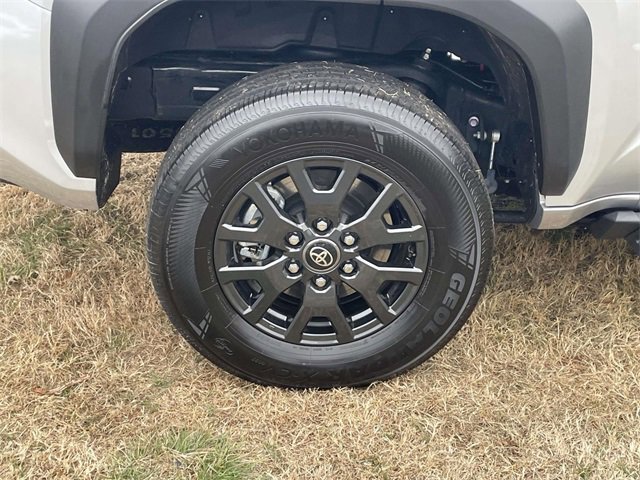 Used 2025 Toyota 4Runner SR5 image 9