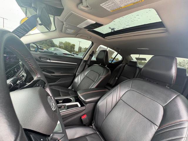Used 2024 Nissan Altima 2.5 SR w/ SR Premium Package FWD image 14
