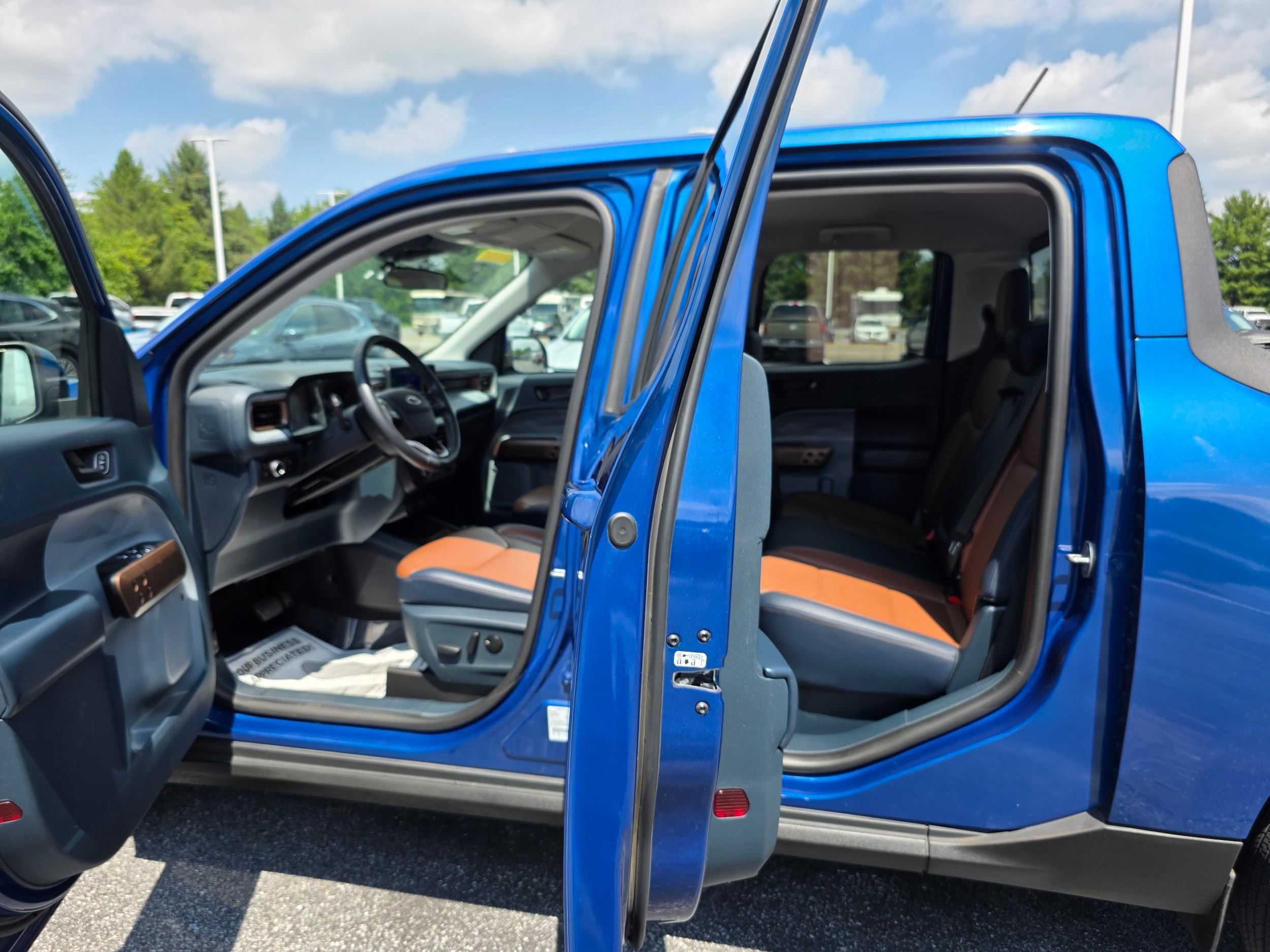 Certified 2023 Ford Maverick Lariat w/ Lariat Luxury Package FWD image 10
