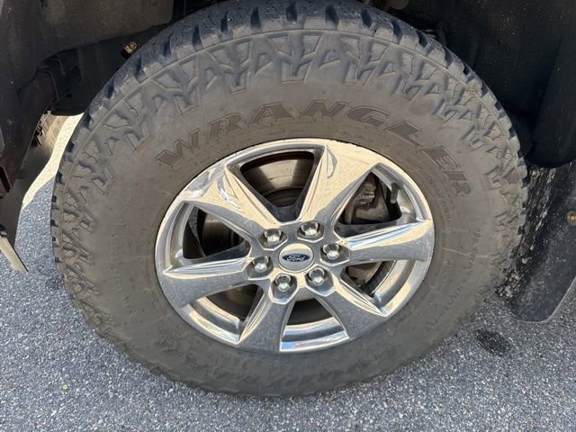 Certified 2018 Ford F150 XLT w/ XTR Package AWD/4WD image 17