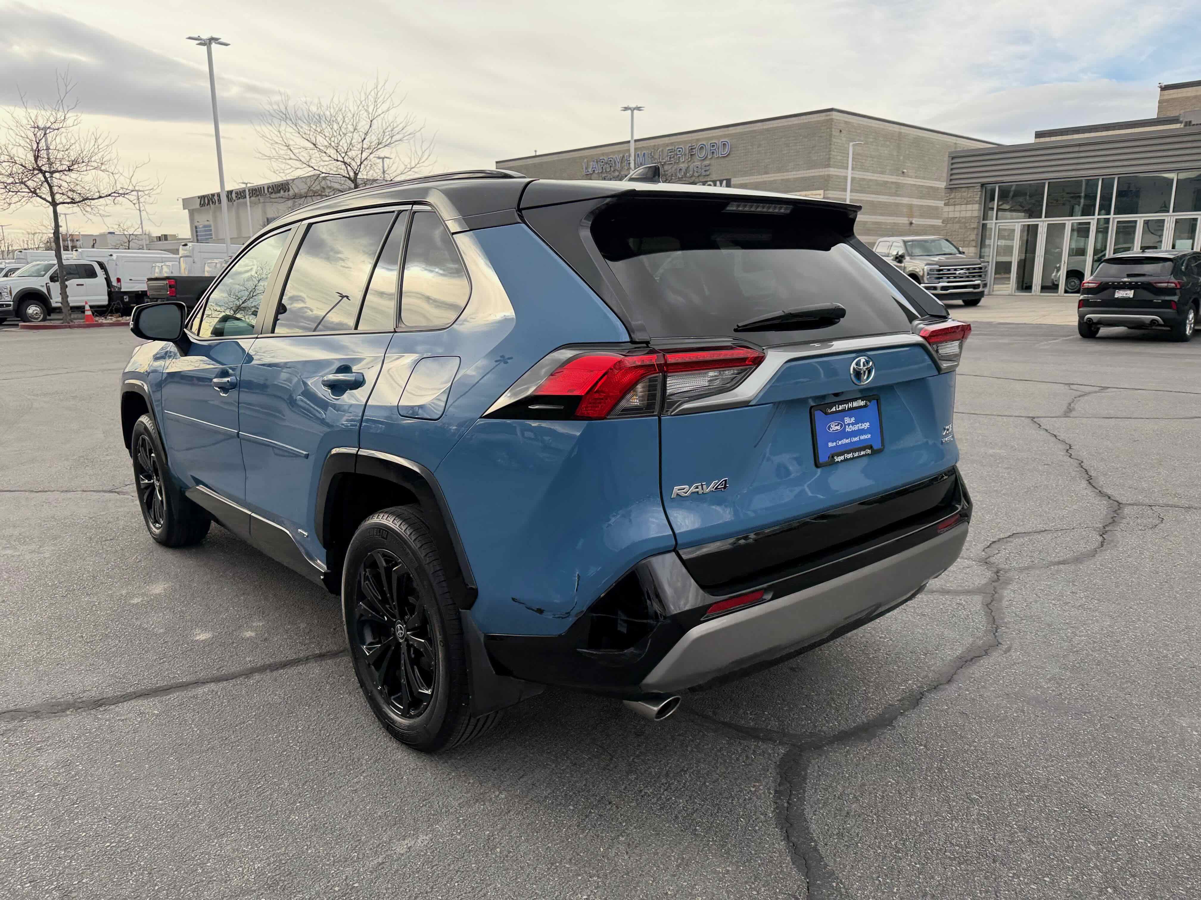 Used 2023 Toyota RAV4 XSE w/ XSE Grade Weather Package image 3