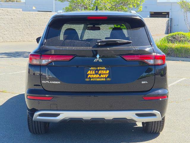 Used 2023 Mitsubishi Outlander SEL image 4