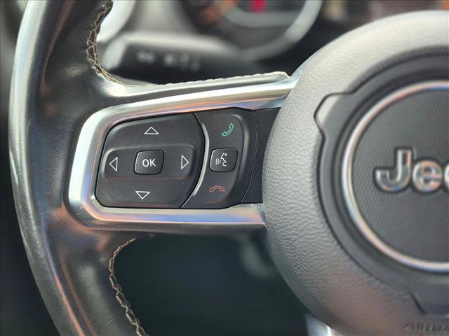 Used 2019 Jeep Wrangler Unlimited Sahara AWD/4WD image 15