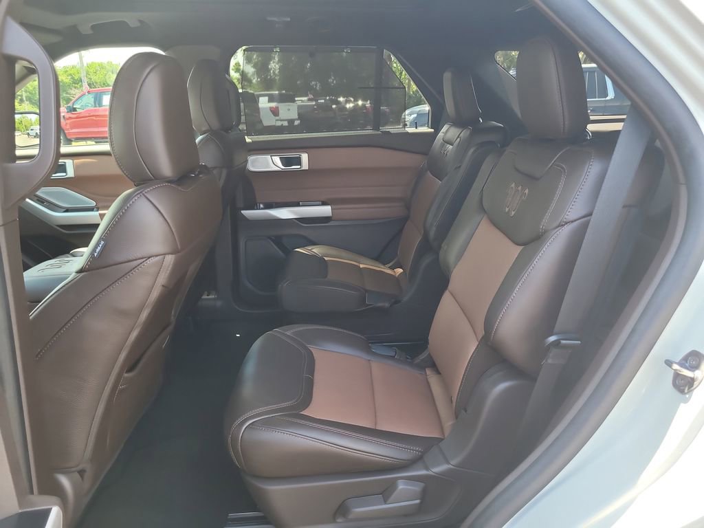 Certified 2024 Ford Explorer King Ranch w/ Technology Package AWD/4WD image 12