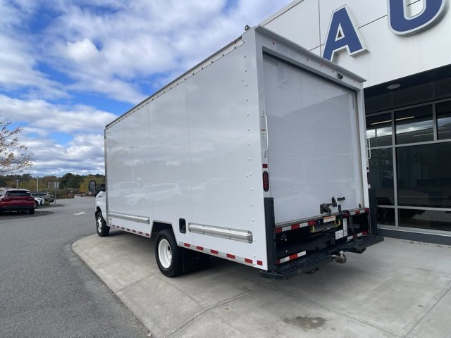 Certified 2024 Ford E-350 and Econoline 350 Super Duty w/ Driver's Safety Package image 3