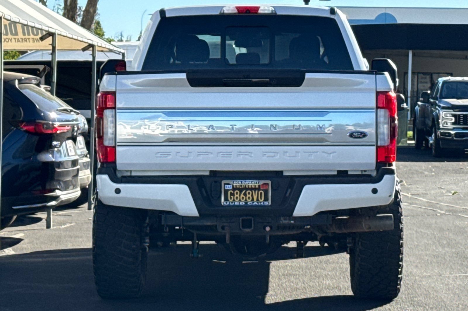 Certified 2017 Ford F250 Platinum w/ Platinum Ultimate Package AWD/4WD image 5
