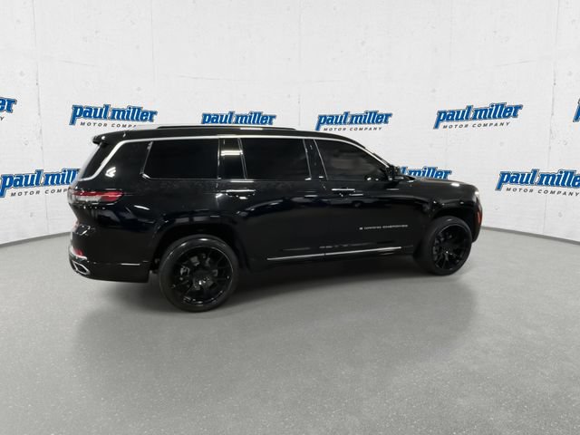 Used 2021 Jeep Grand Cherokee L Summit w/ Advanced Protech Group IV AWD/4WD image 9