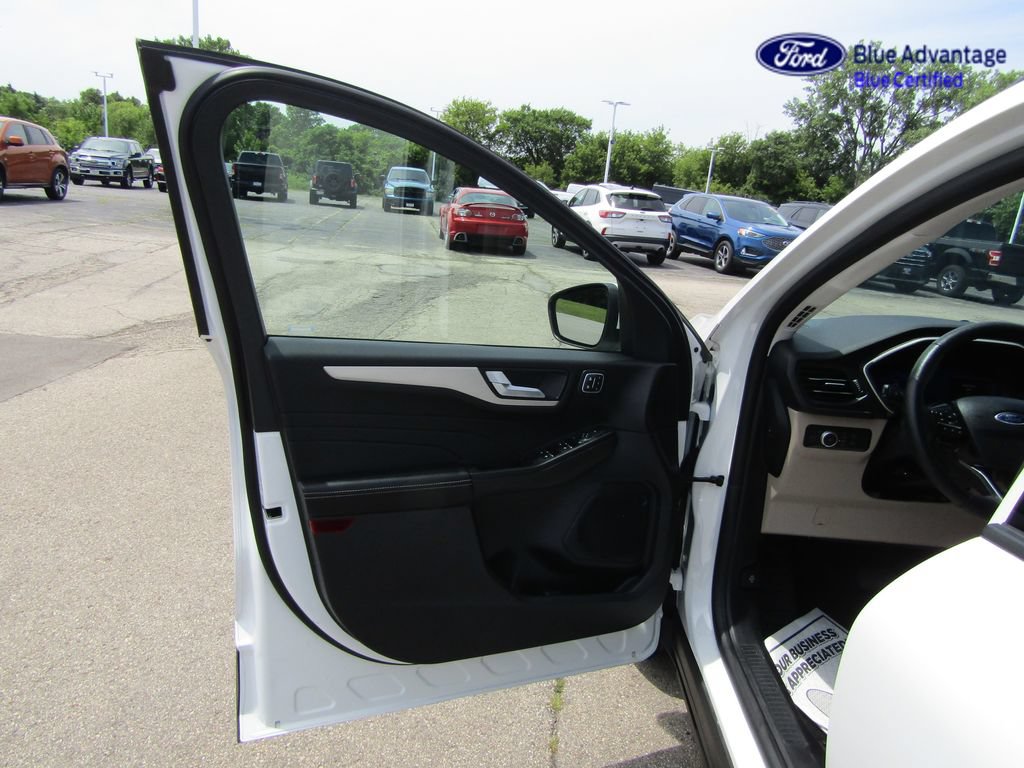 Certified 2021 Ford Escape SEL w/ Technology Package AWD/4WD image 29
