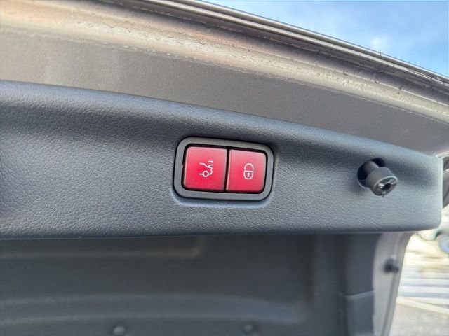 Used 2022 Mercedes-Benz C 300 C 300 image 12