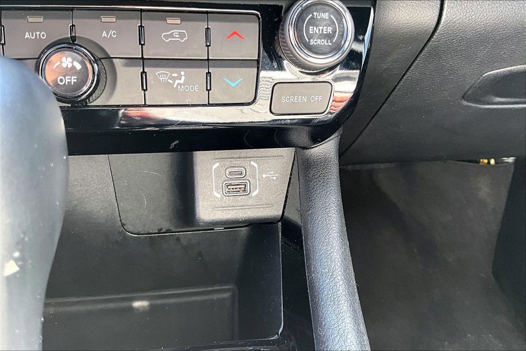 Used 2023 Jeep Compass Trailhawk AWD/4WD image 30