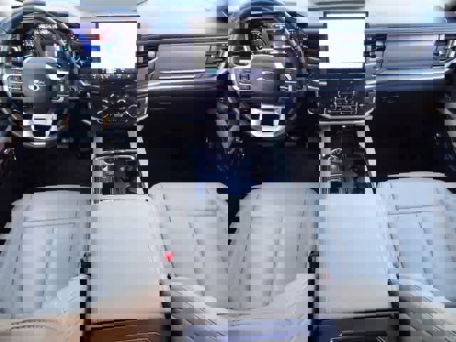 Certified 2023 Ford Expedition XLT image 16