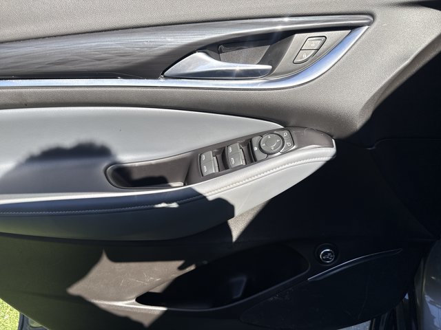 Used 2018 Buick Enclave Essence FWD image 15