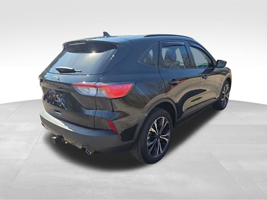 Certified 2022 Ford Escape SEL w/ SEL Stealth AWD Package image 3