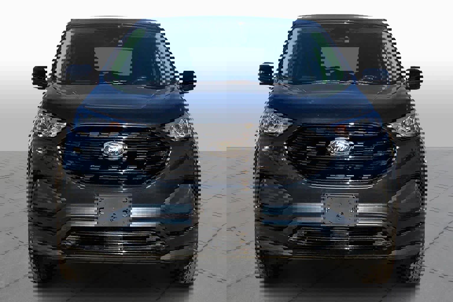 Certified 2024 Ford Edge SE w/ Black Appearance Package image 6