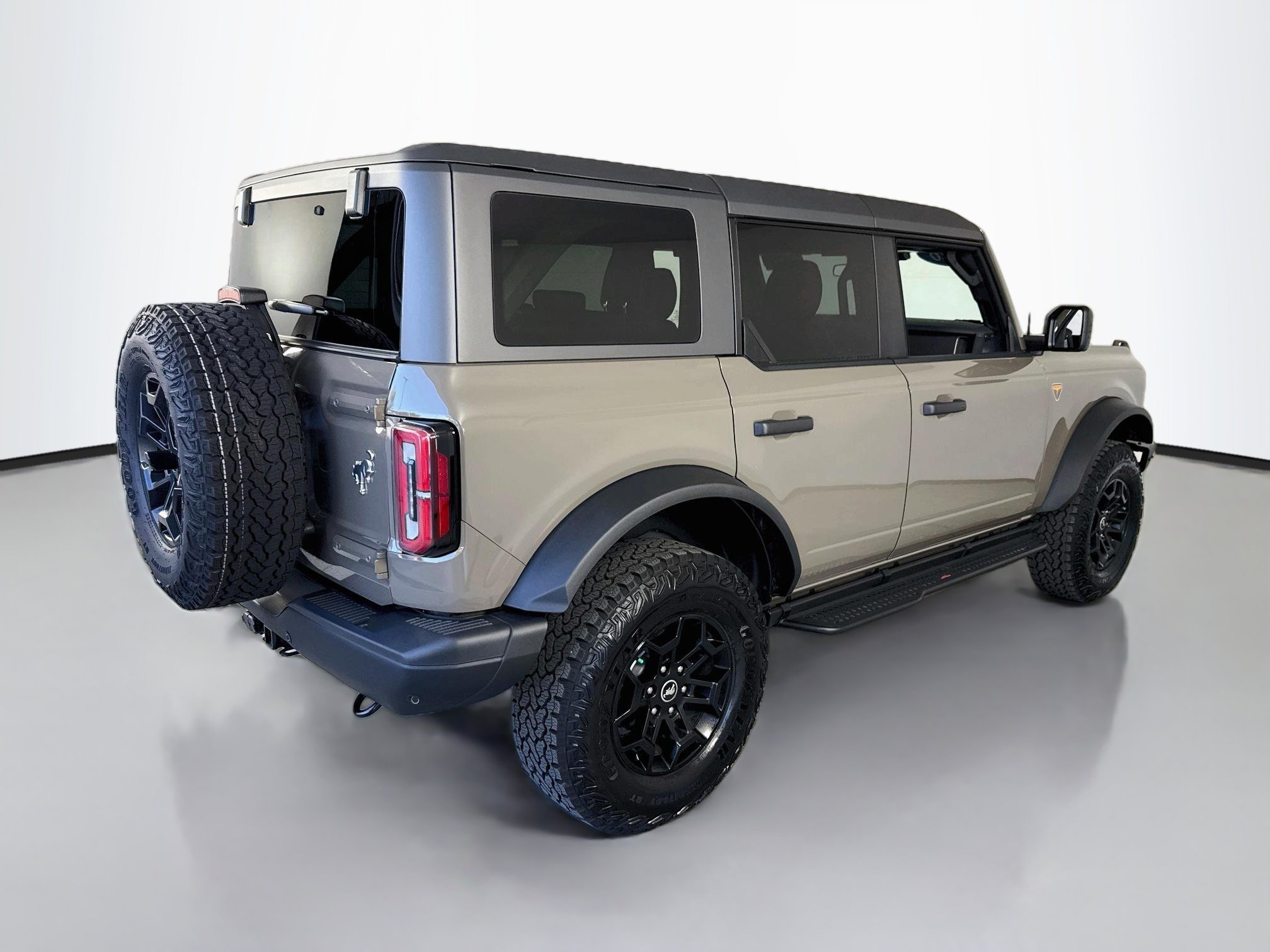 Certified 2026 Ford Bronco Badlands AWD/4WD image 13