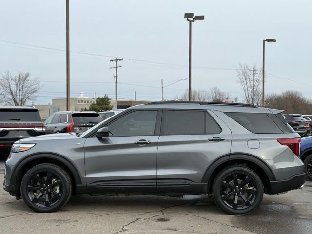 Certified 2024 Ford Explorer ST-Line w/ Class IV Trailer Tow Package image 48