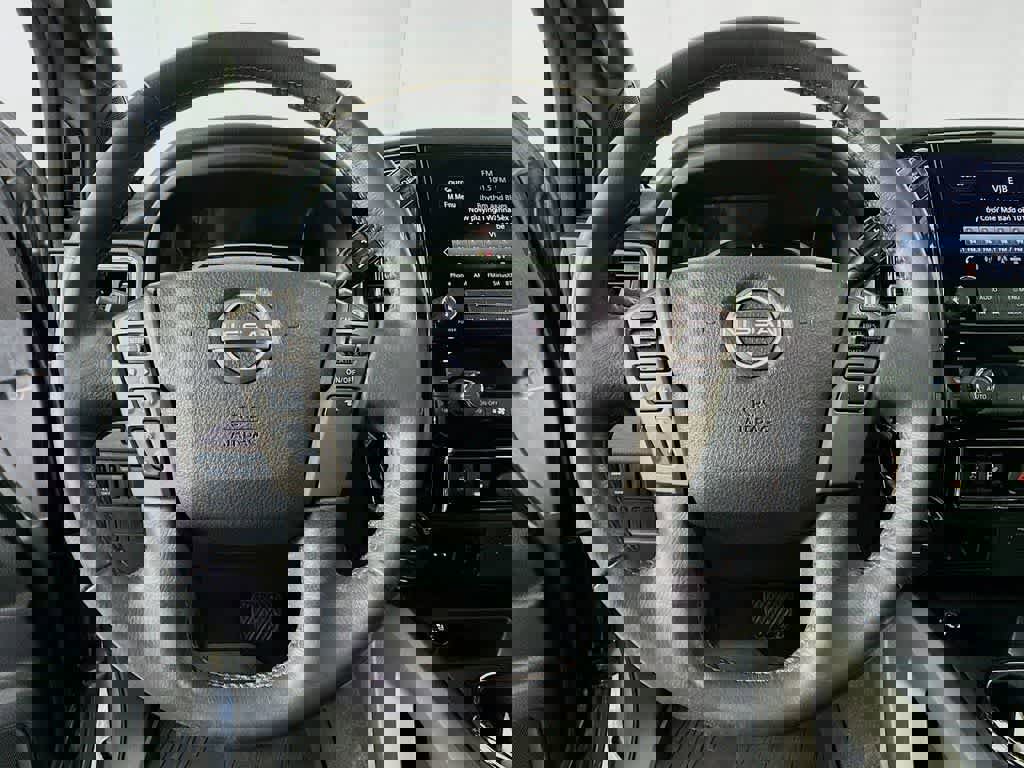 Used 2023 Nissan Titan Platinum Reserve w/ Moonroof Package image 16