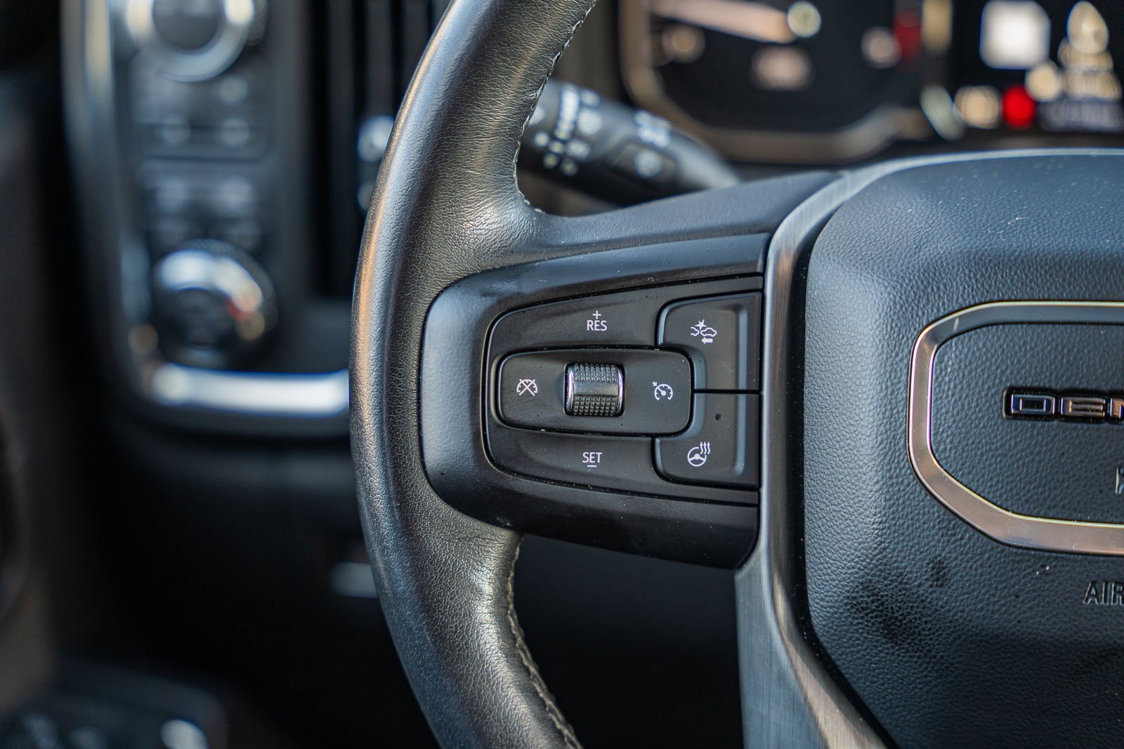 Used 2022 GMC Sierra 2500 Denali w/ Denali Ultimate Package image 35