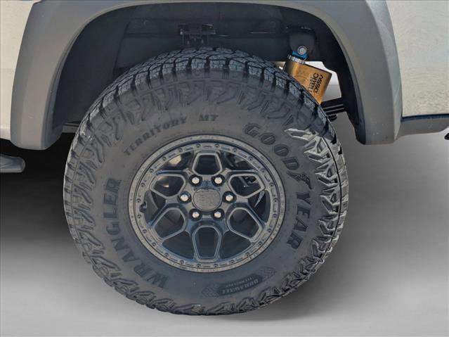 Used 2024 Chevrolet Colorado ZR2 w/ ZR2 Bison Edition image 9