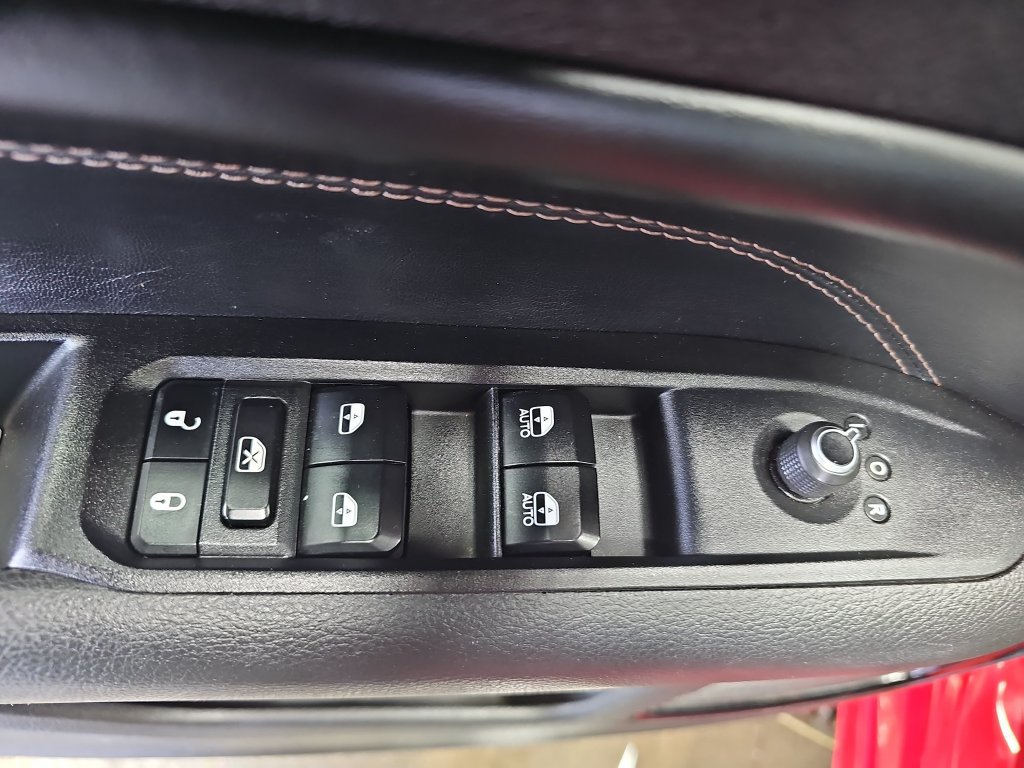 Used 2023 Jeep Compass Limited AWD/4WD image 25