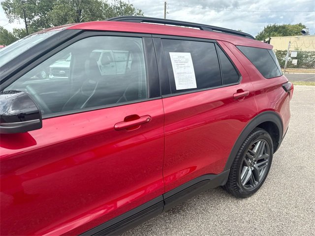 Certified 2025 Ford Explorer ST w/ Sun And Sound Package image 7