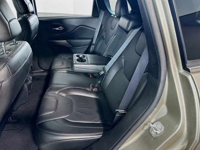 Used 2021 Jeep Cherokee Latitude Lux w/ Comfort/Convenience Group image 17