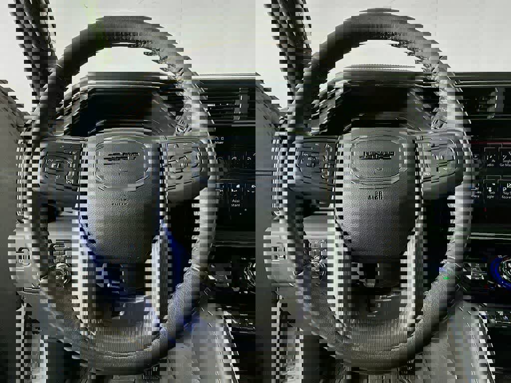 Used 2024 GMC Sierra 2500 Denali Ultimate image 19