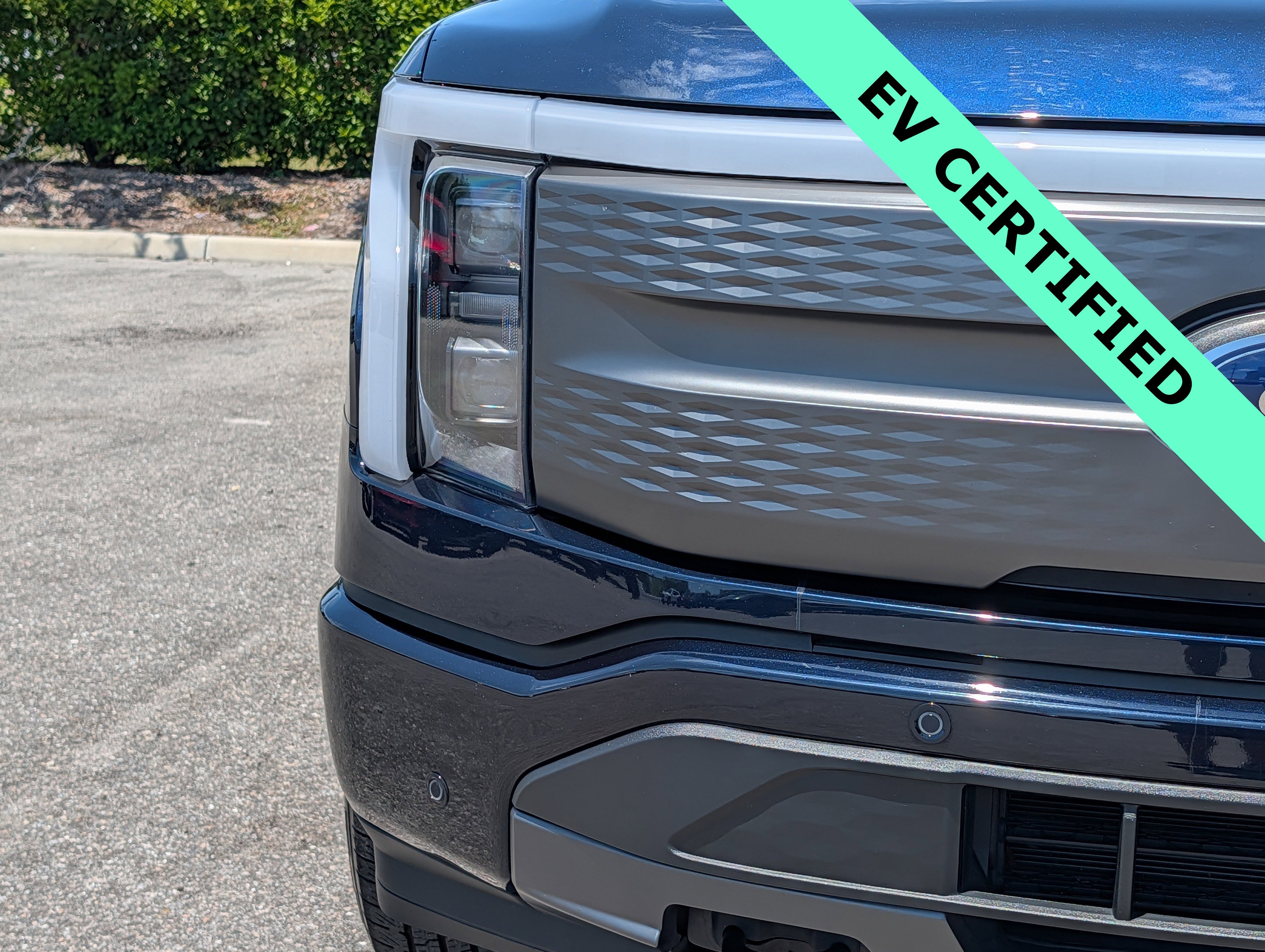 Certified 2023 Ford F150 Lightning 4x4 SuperCrew image 9