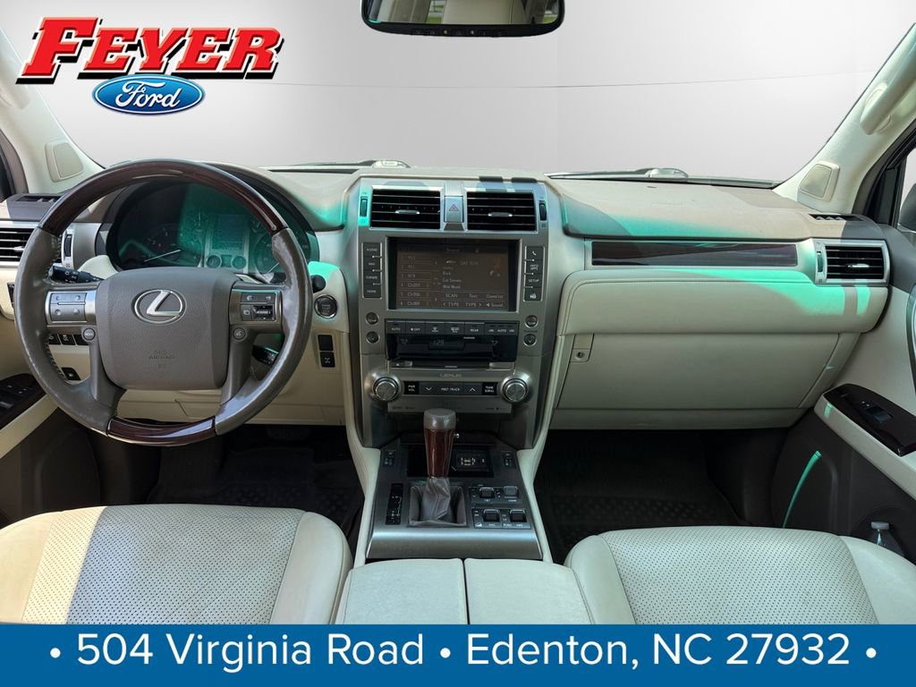 Used 2017 Lexus GX 460 Luxury w/ Preferred Accessory Package AWD/4WD image 10