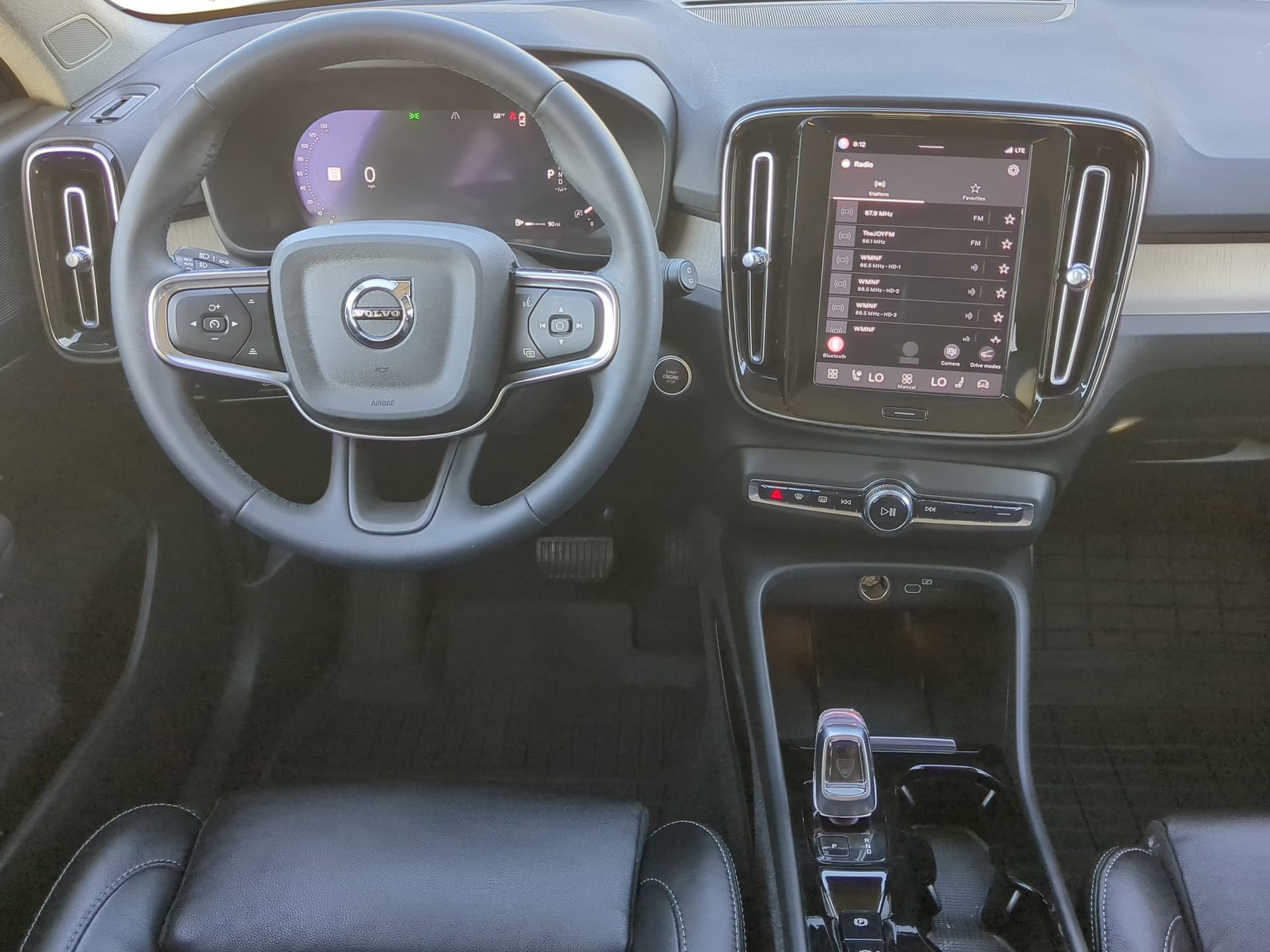 Used 2023 Volvo XC40 B5 Plus w/ Protection Package Premier image 51