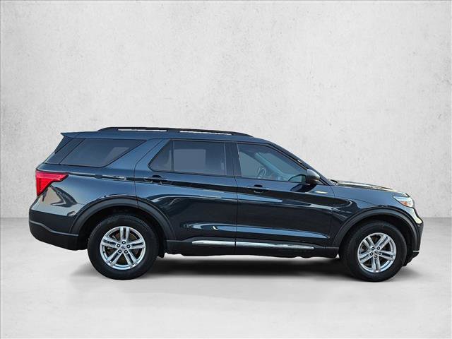 Certified 2023 Ford Explorer XLT image 4