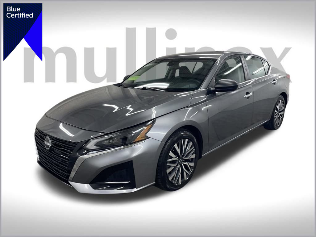 Used 2024 Nissan Altima 2.5 SV