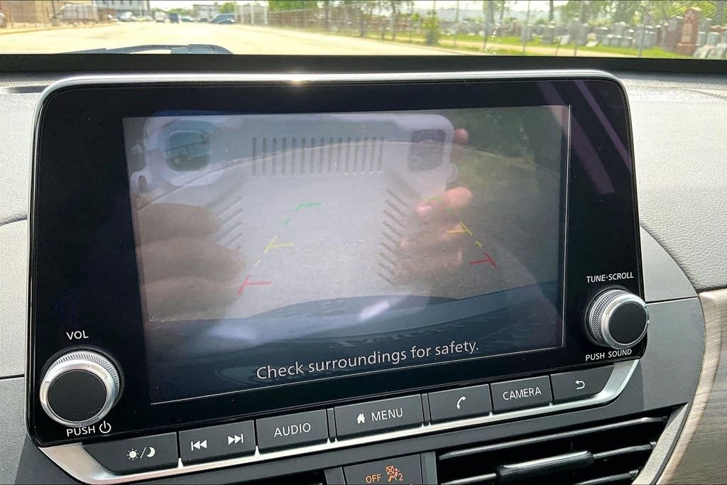 Used 2024 Nissan Altima 2.5 SV FWD image 20