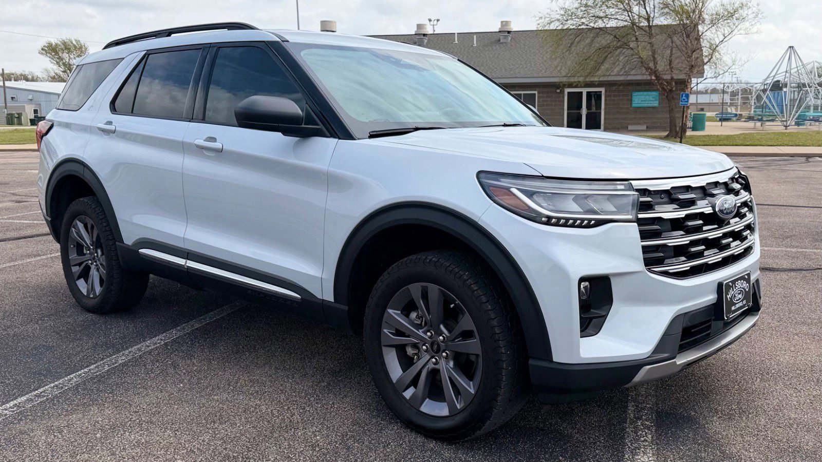 Certified 2025 Ford Explorer Active w/ Active Comfort Package AWD/4WD video 1