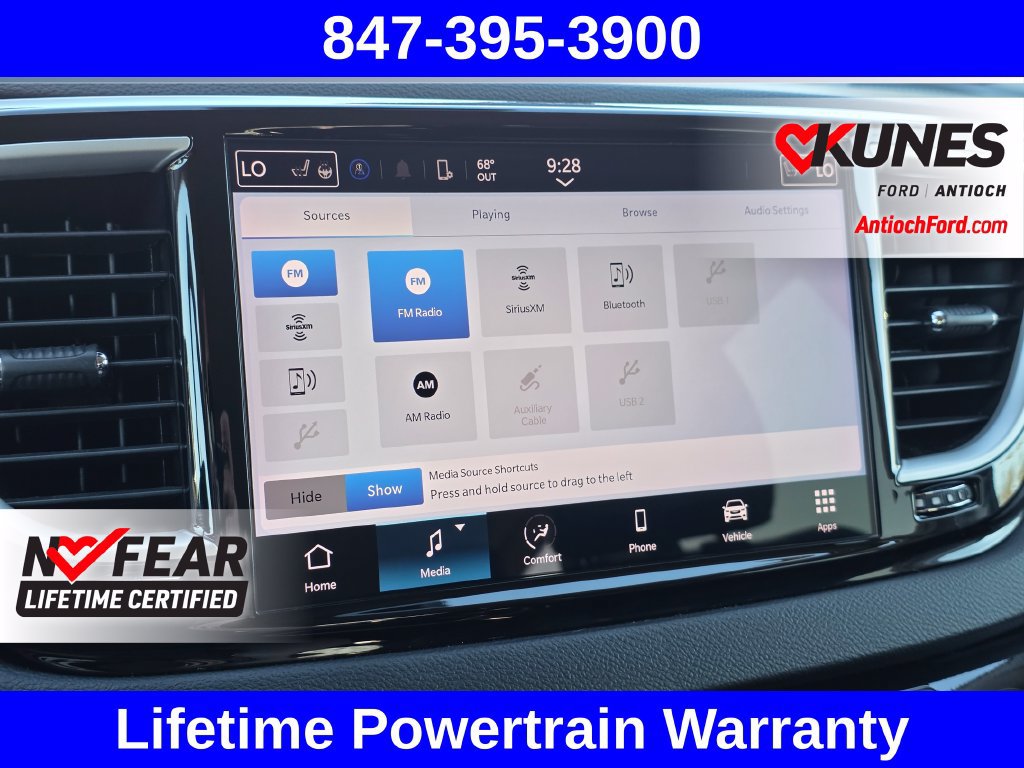 Used 2024 Chrysler Pacifica Touring-L FWD image 46