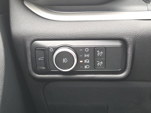 Certified 2024 Ford Explorer XLT w/ Equipment Group 202A AWD/4WD image 29