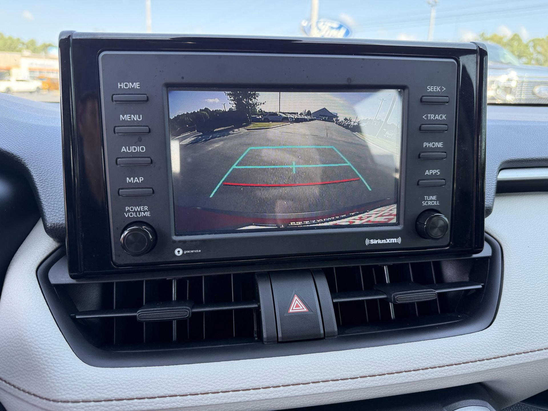 Used 2022 Toyota RAV4 XLE image 11