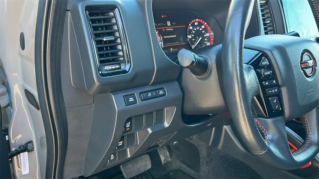 Used 2022 Nissan Frontier Pro-X w/ Technology Package image 14