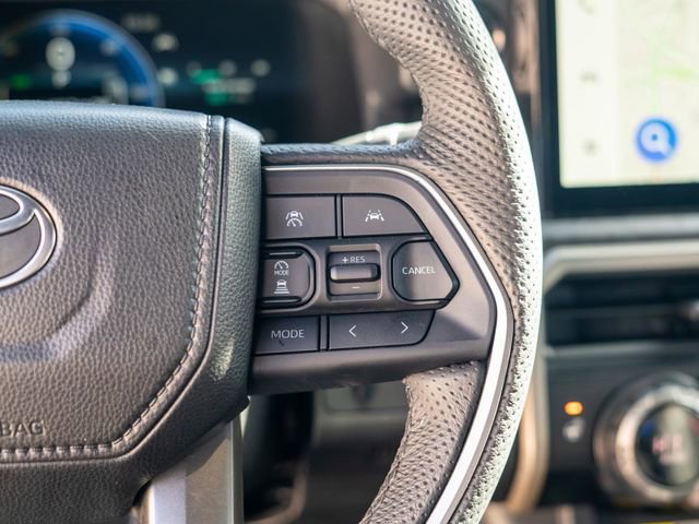 Used 2025 Toyota Tacoma Limited image 25