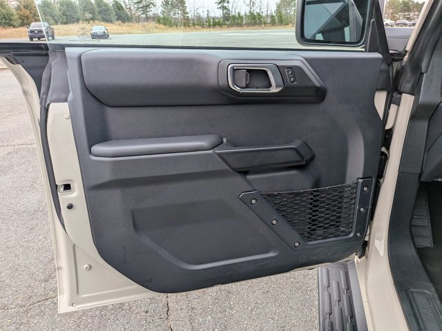 Certified 2025 Ford Bronco Outer Banks image 12