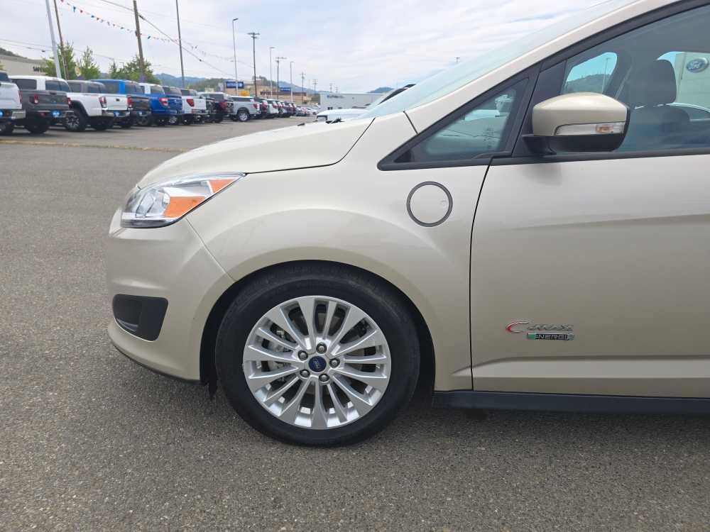 Certified 2017 Ford C-MAX Energi SE FWD image 18