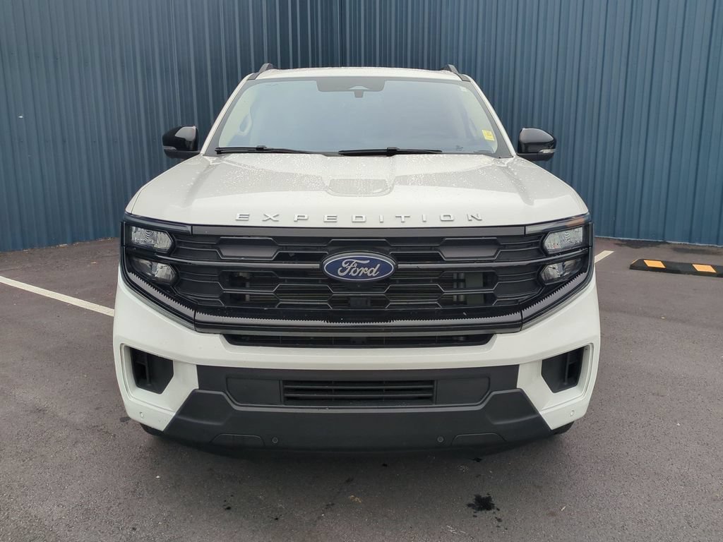 Certified 2025 Ford Expedition Max Active RWD image 2