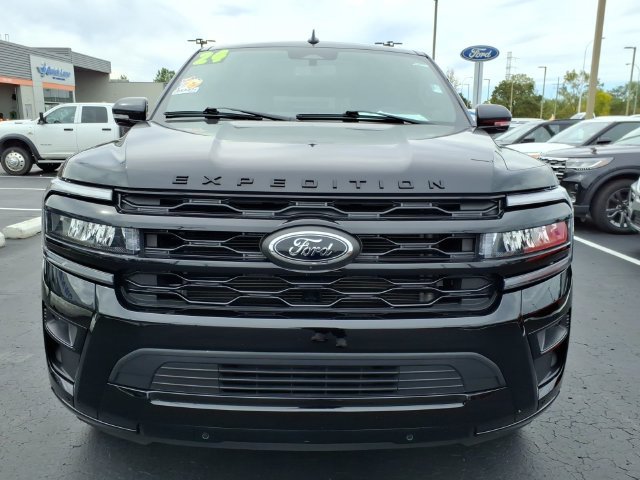Certified 2024 Ford Expedition Max Limited AWD/4WD image 2